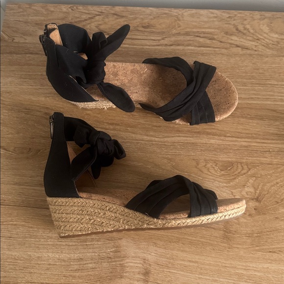 UGG Black Fabric Jute Wedge Sandals with Cork Insoles Casual Vacation Size 7.5 - Picture 9 of 12